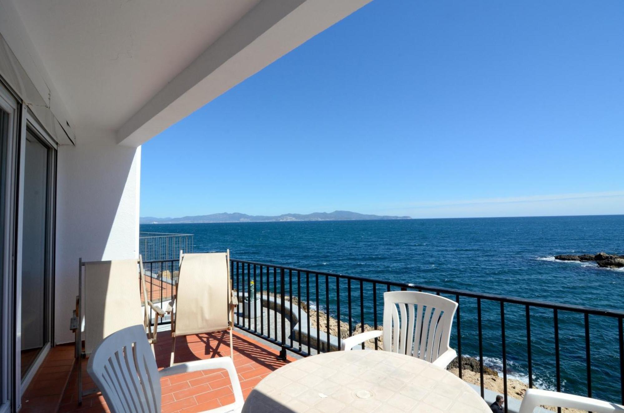 Apartamentos LA TIMPA L' Escala Exterior foto