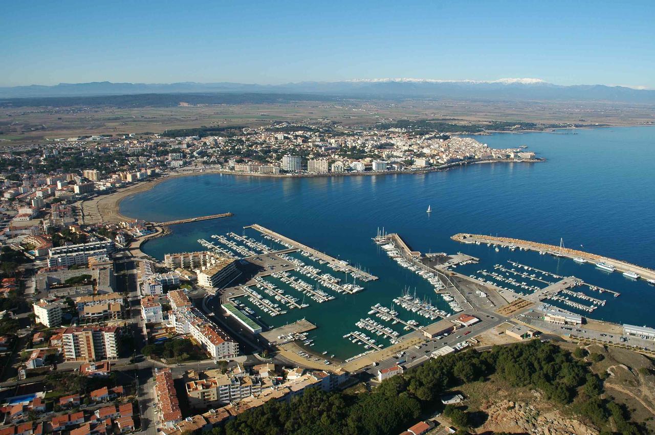 Apartamentos LA TIMPA L' Escala Exterior foto